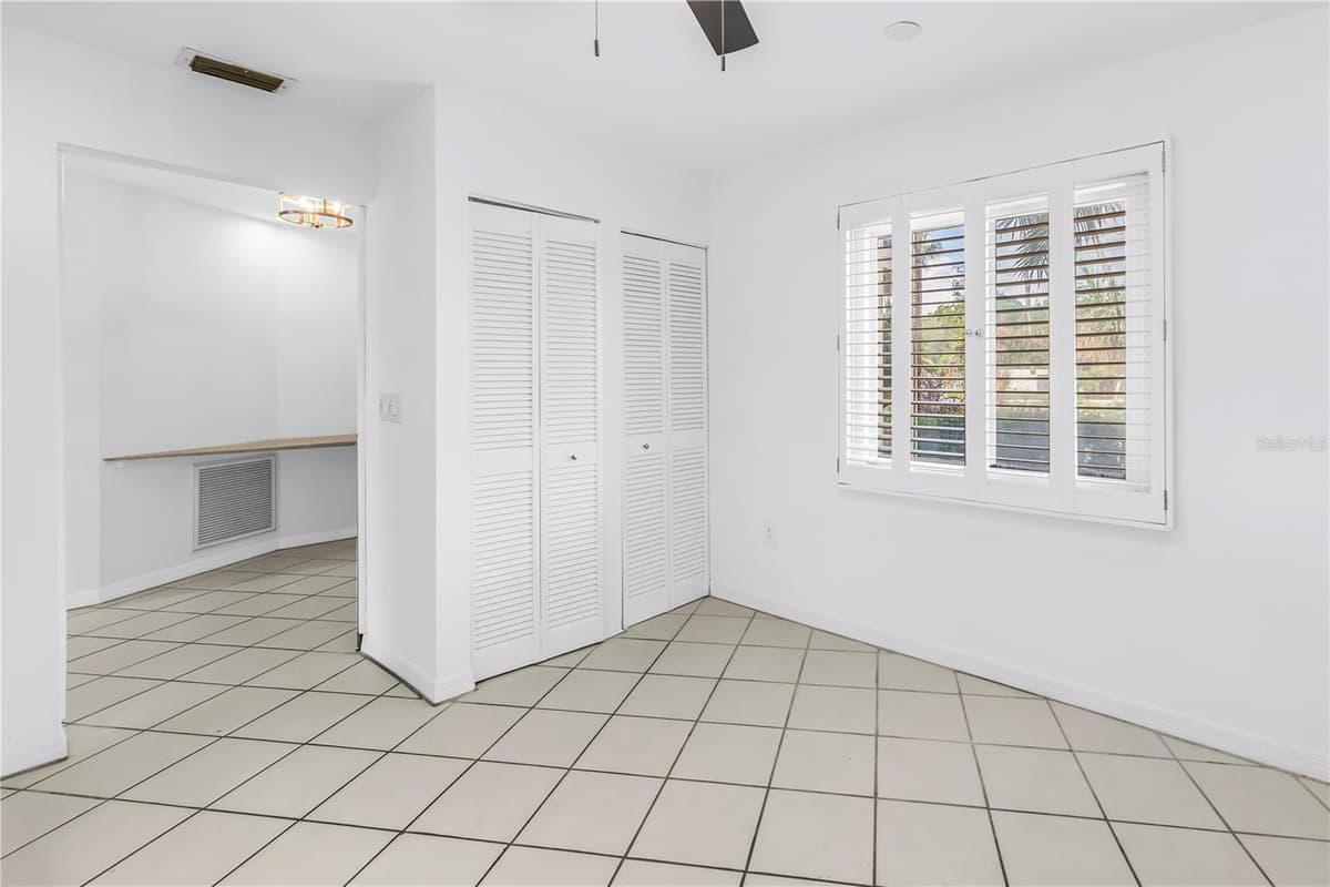 6101 34TH STREET — photo 9 of 46