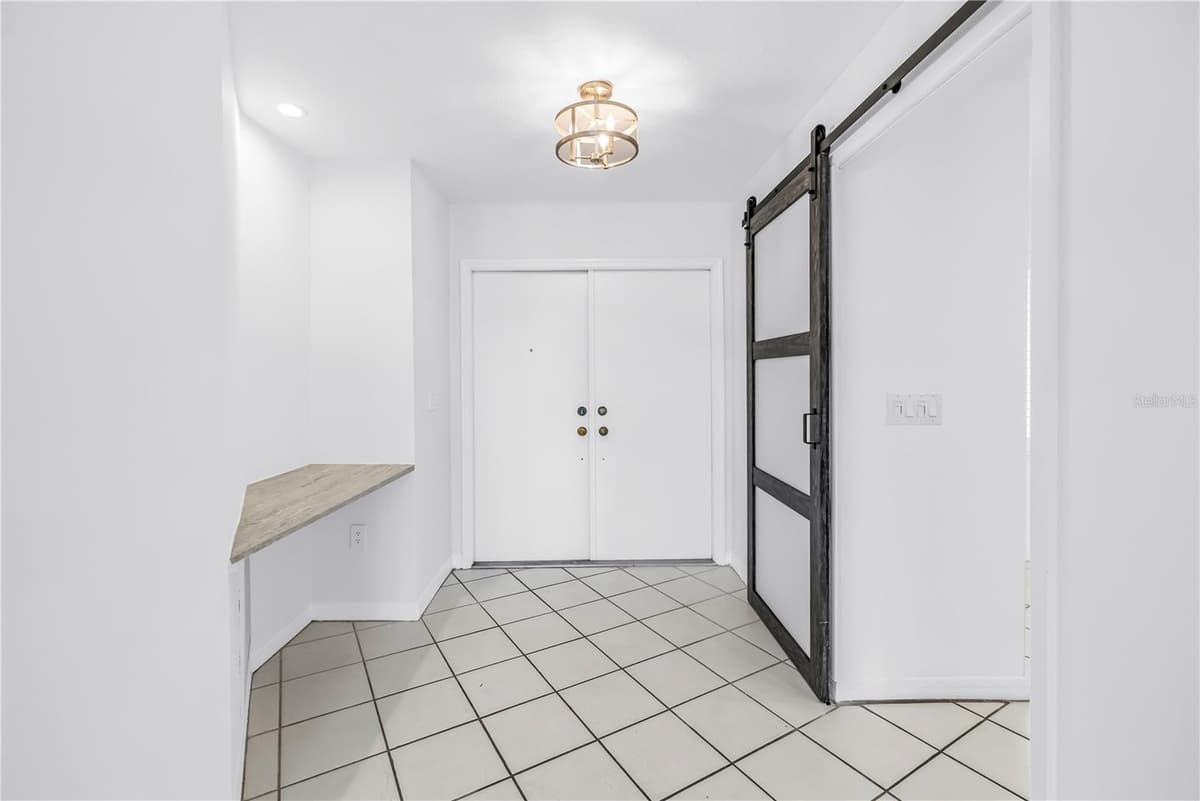 6101 34TH STREET — photo 5 of 46