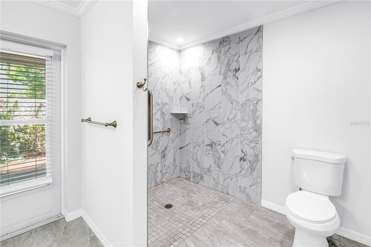 6101 34TH STREET — photo 22 of 46