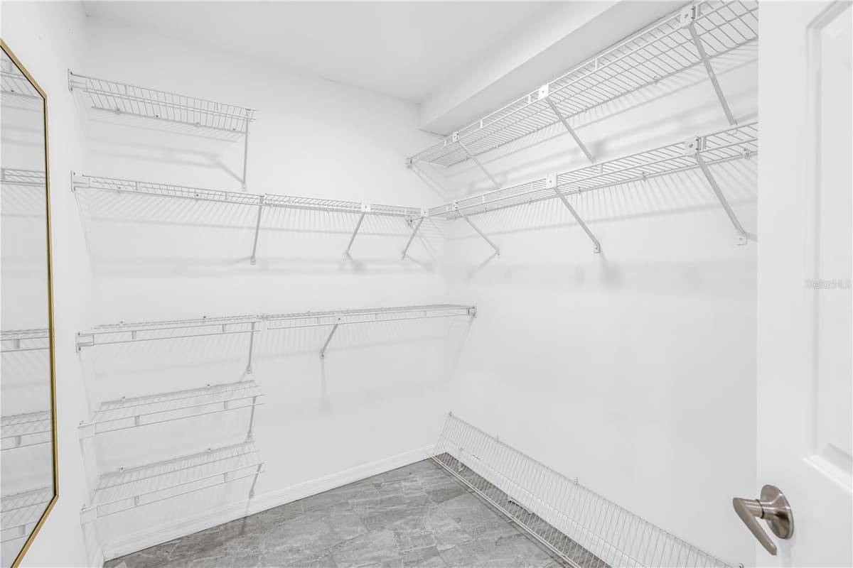 6101 34TH STREET — photo 18 of 46