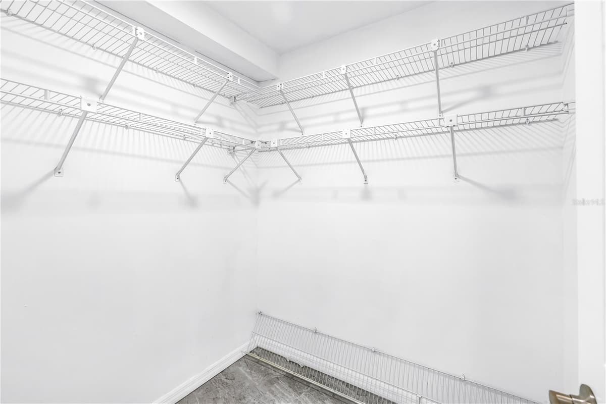 6101 34TH STREET — photo 19 of 46