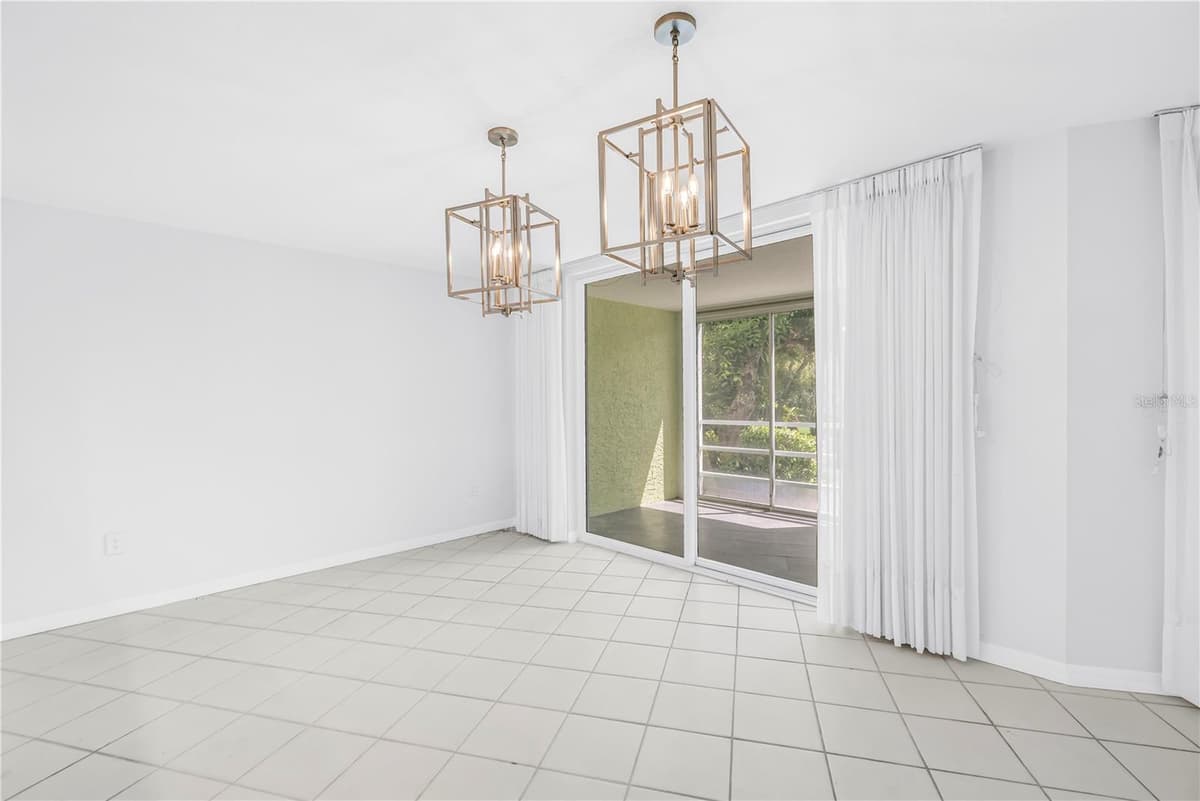 6101 34TH STREET — photo 11 of 46