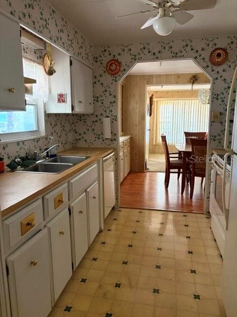 130 PATRICIA AVENUE — photo 9 of 18