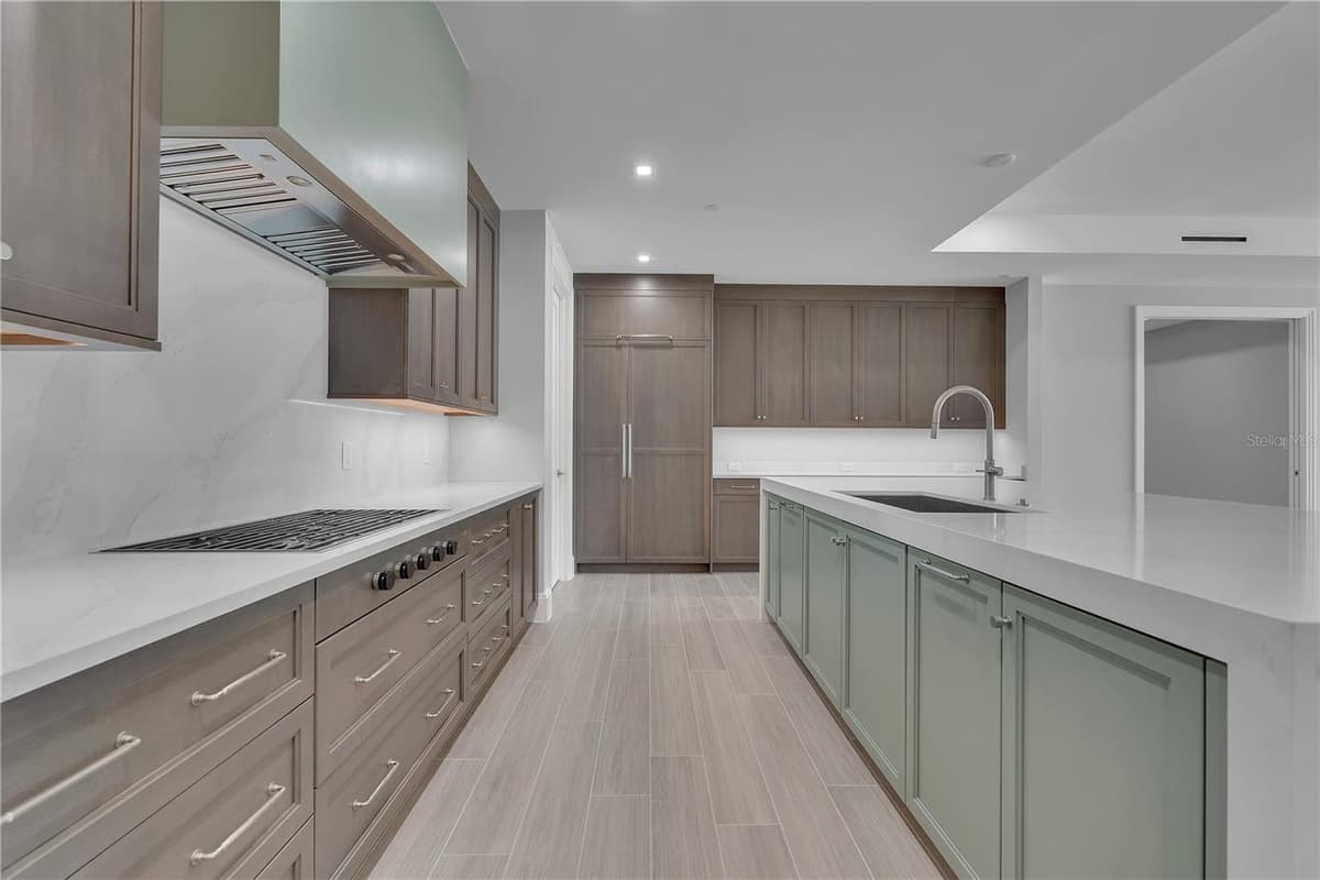 70 AVENIDA VENECCIA — photo 6 of 47