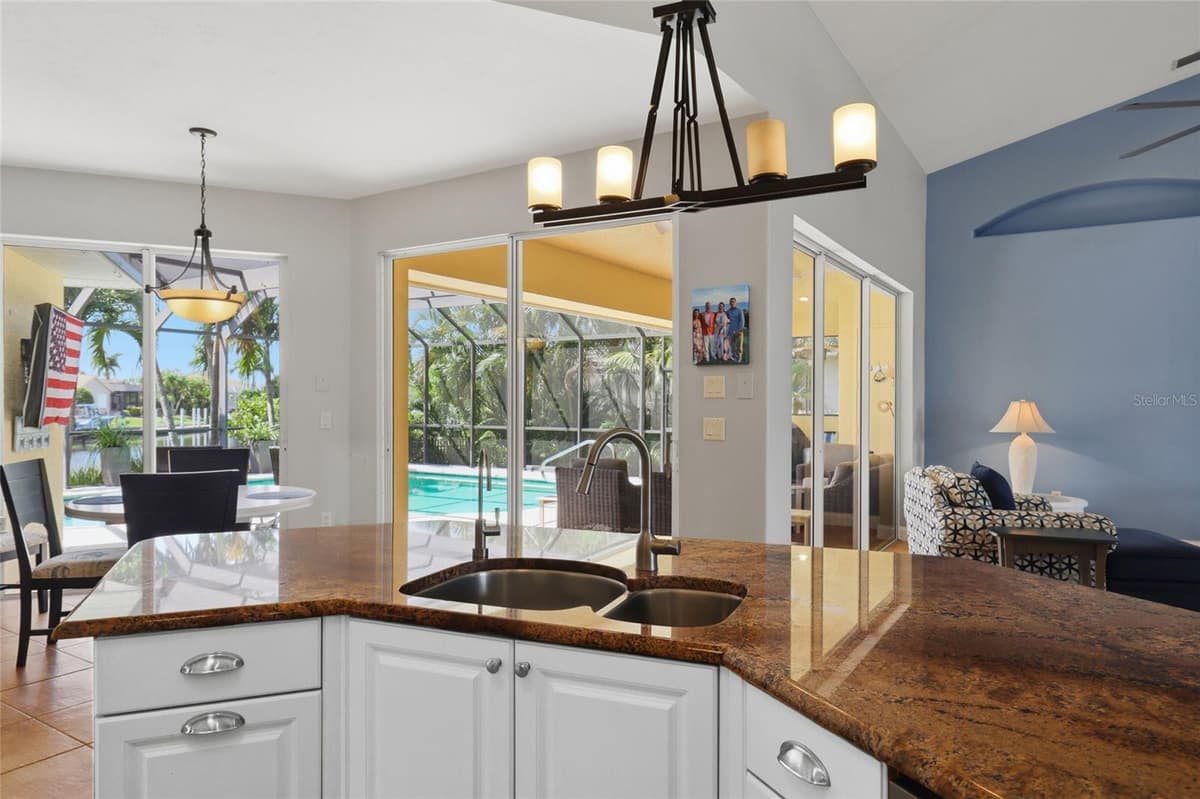 1233 SEA BREEZE COURT — photo 12 of 30