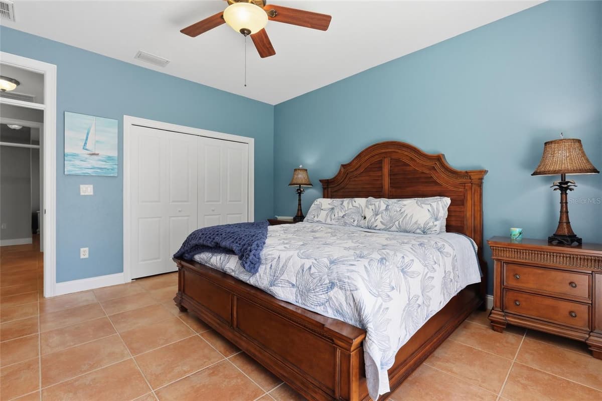 1233 SEA BREEZE COURT — photo 14 of 30