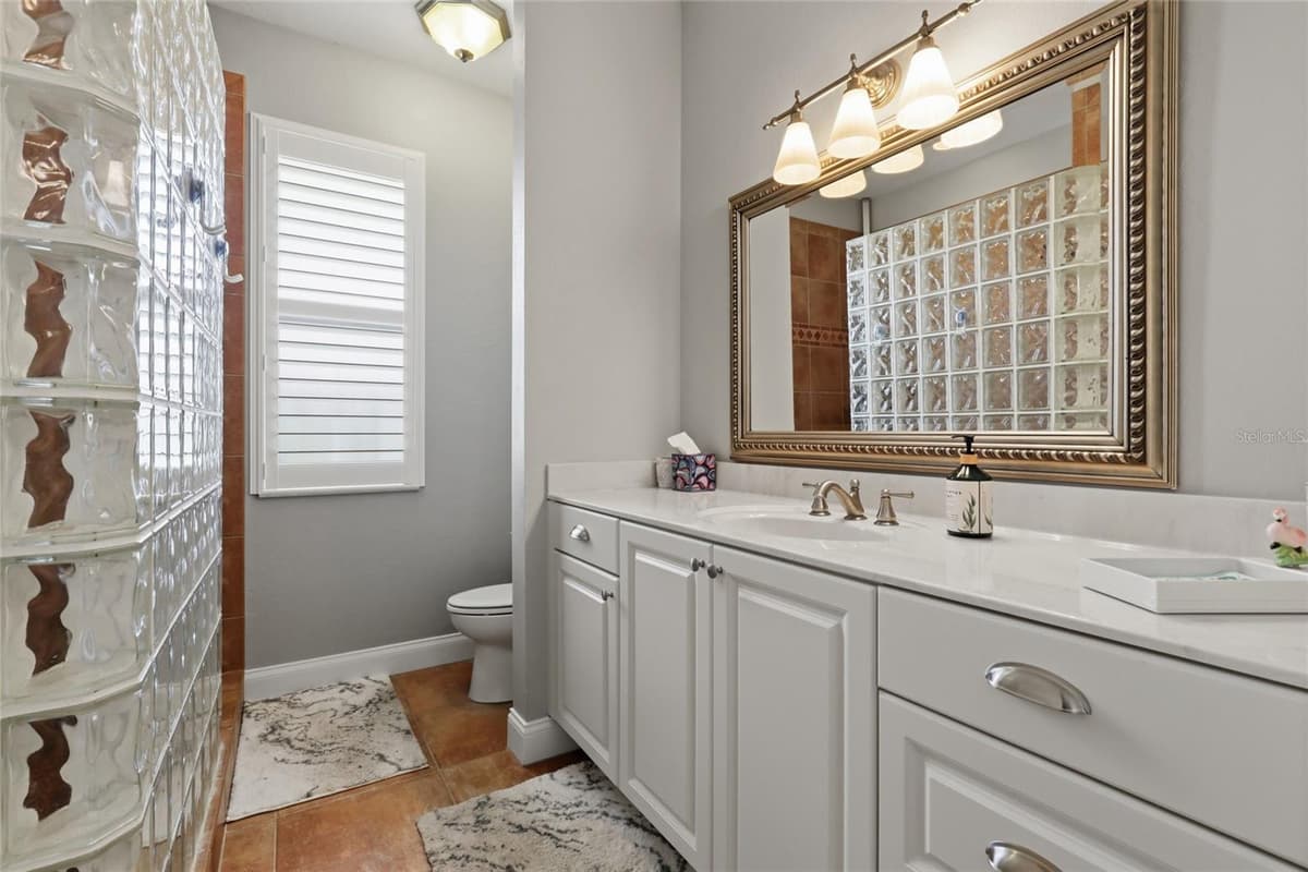1233 SEA BREEZE COURT — photo 15 of 30