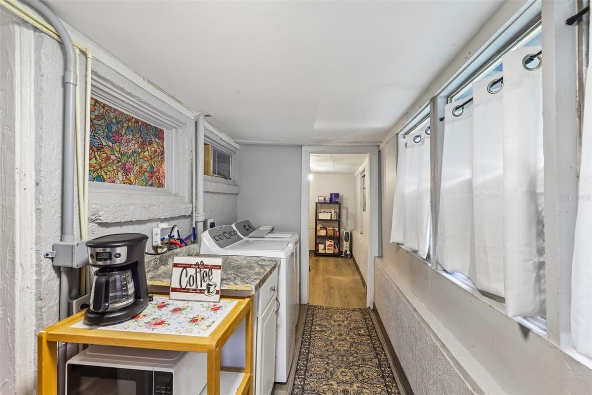 521 9TH STREET — photo 19 of 27