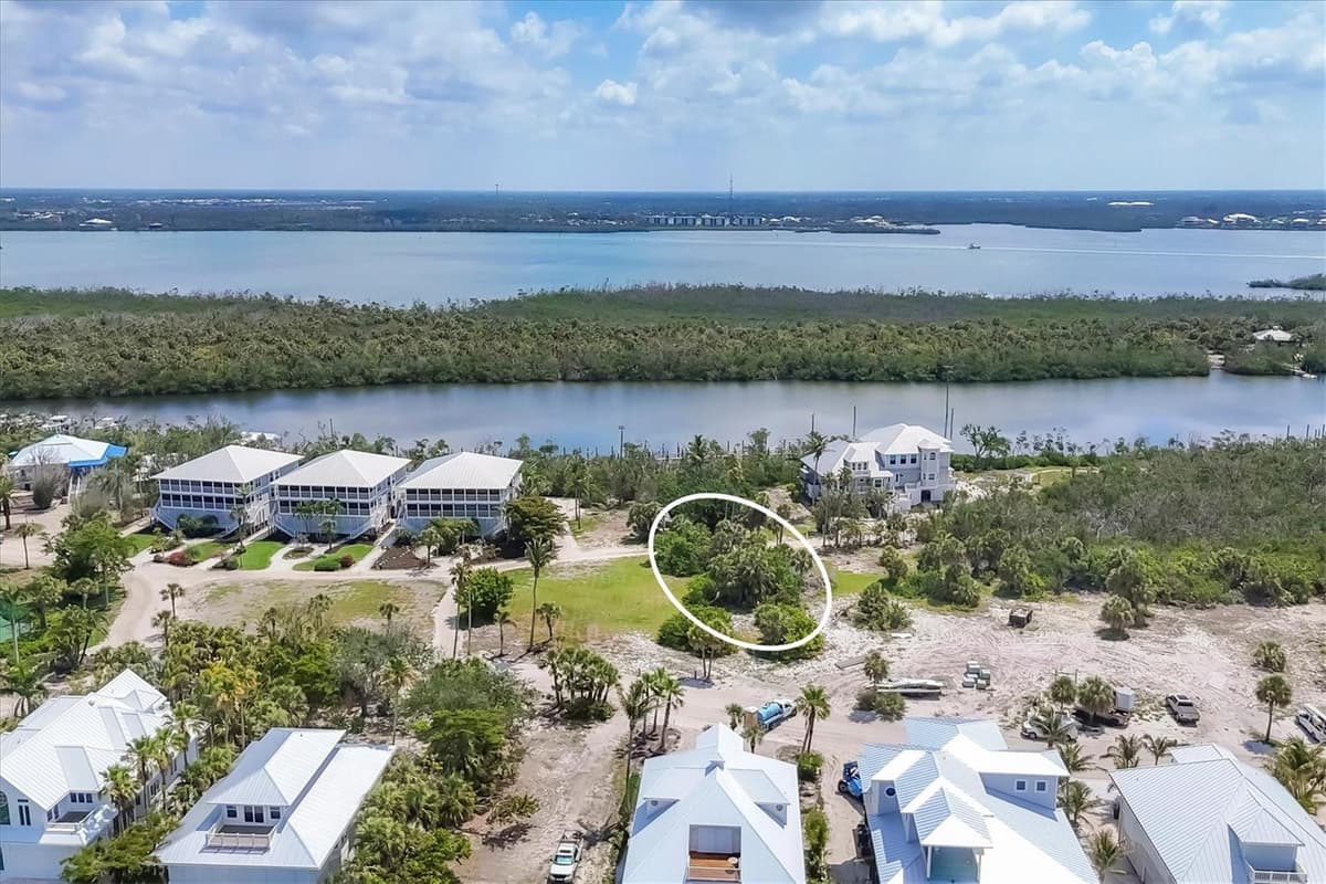 7365 PALM ISLAND DRIVE — photo 14 of 45