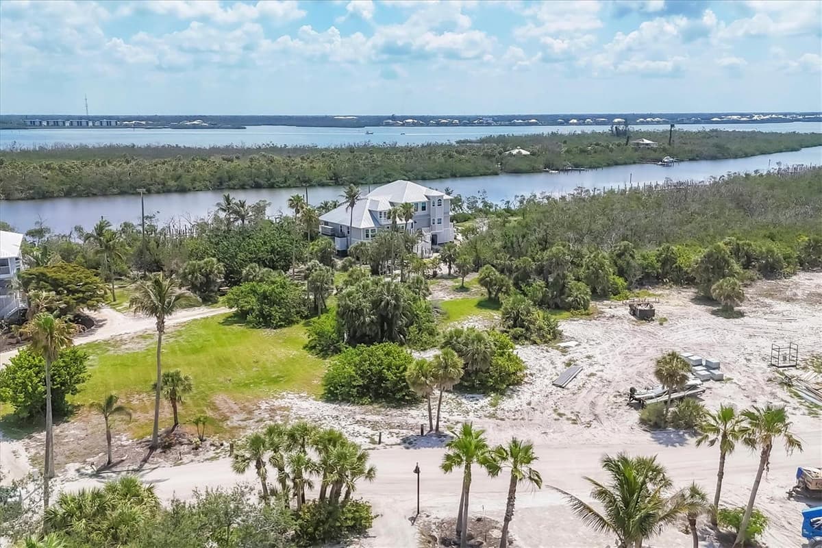 7365 PALM ISLAND DRIVE — photo 12 of 45