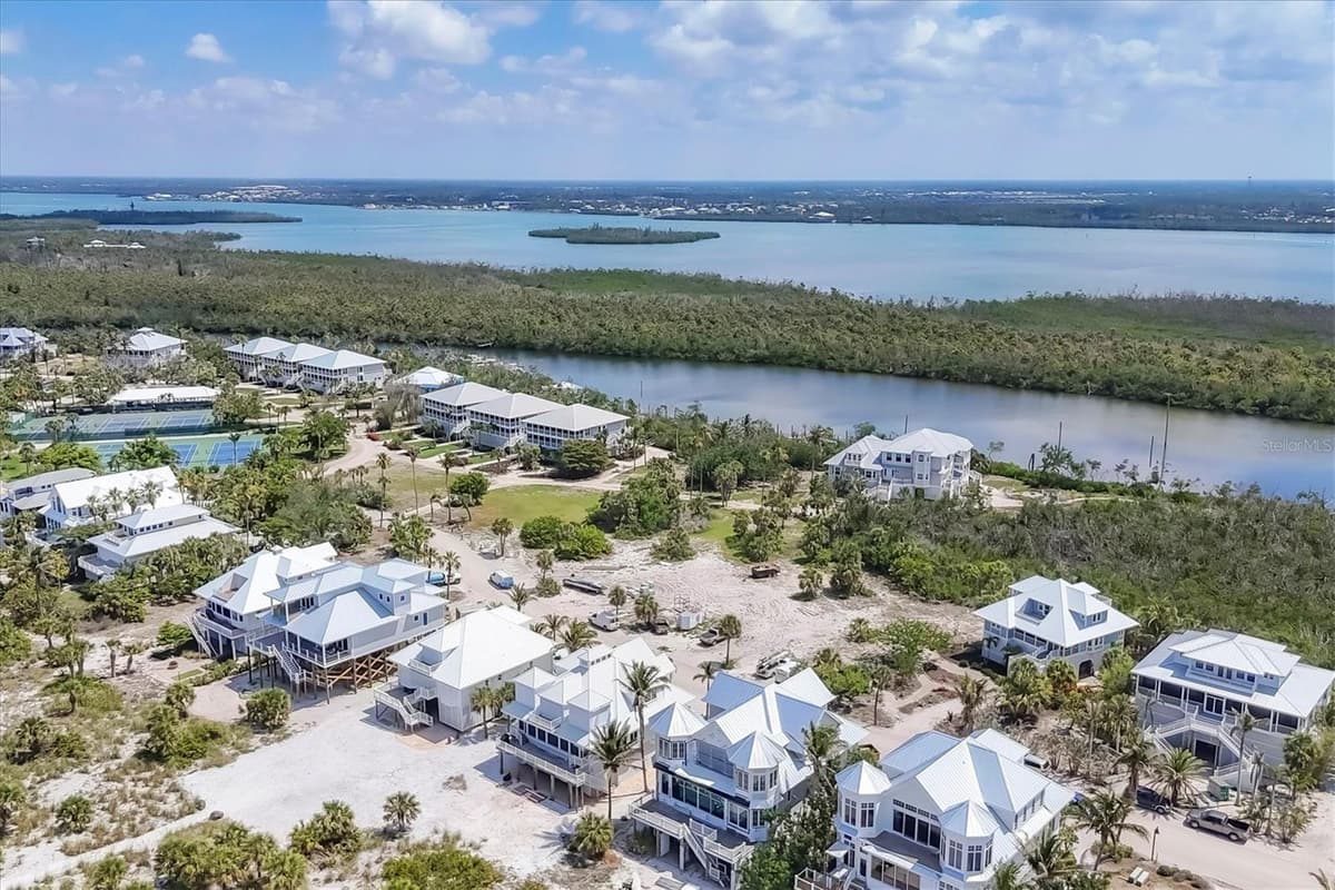 7365 PALM ISLAND DRIVE — photo 16 of 45