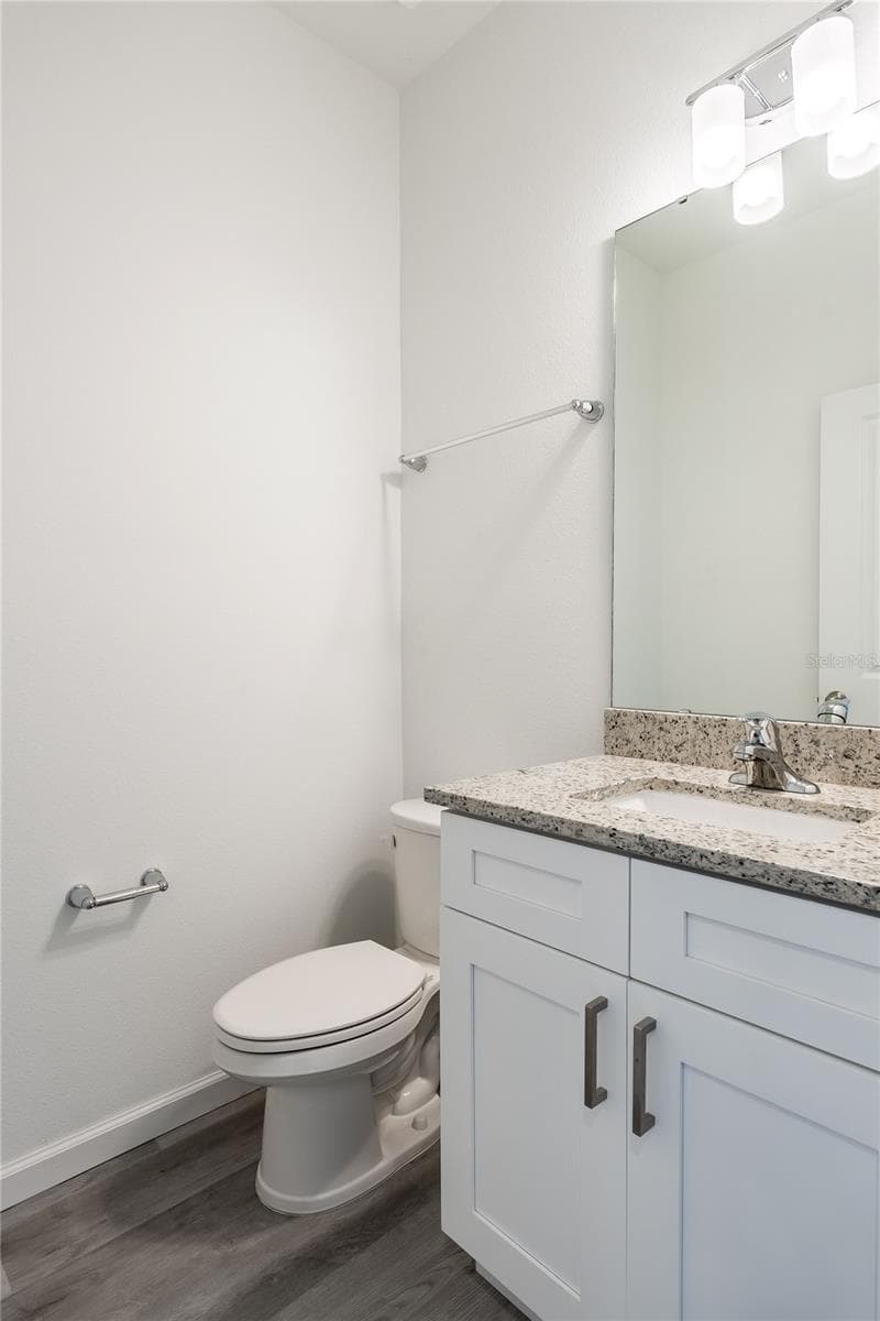 5377 VISTA LAGO DRIVE — photo 12 of 37