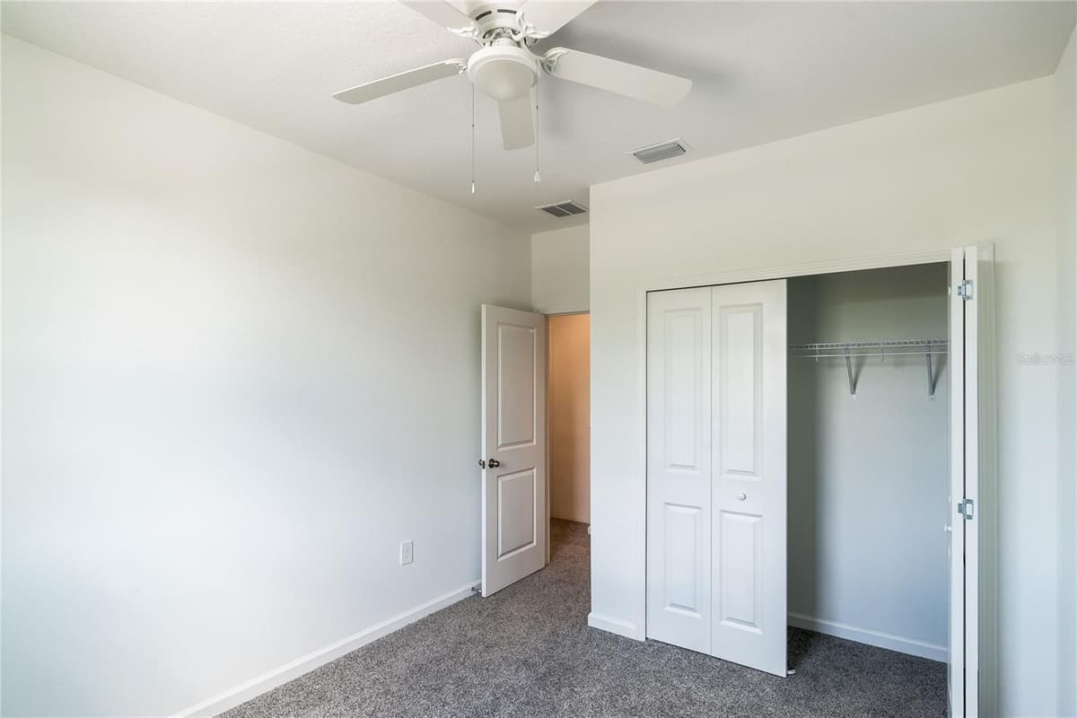 5377 VISTA LAGO DRIVE — photo 21 of 37