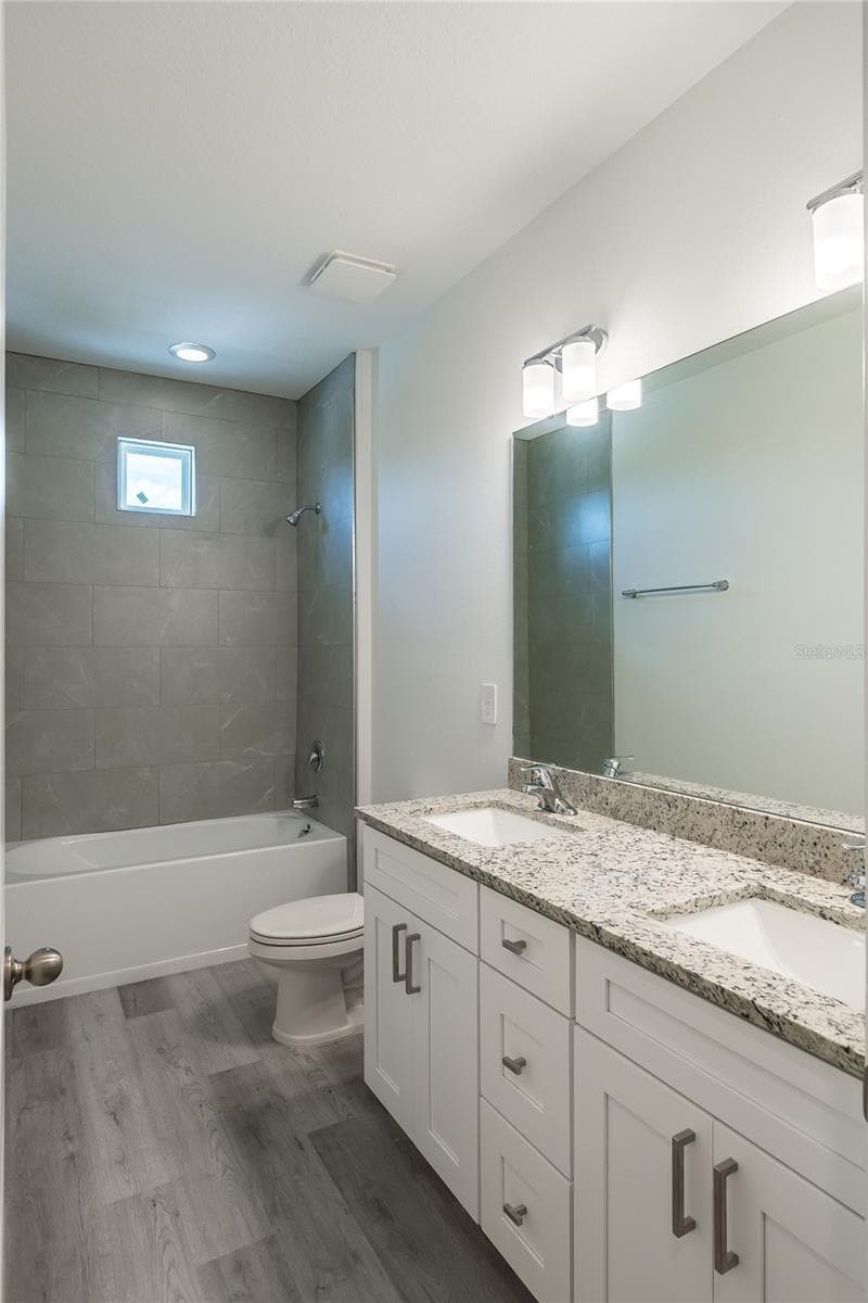 5377 VISTA LAGO DRIVE — photo 29 of 37