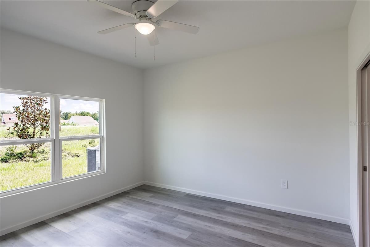 5377 VISTA LAGO DRIVE — photo 25 of 37