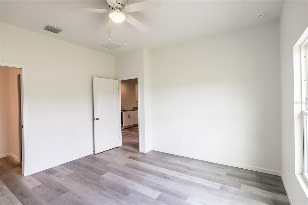 5377 VISTA LAGO DRIVE — photo 24 of 37
