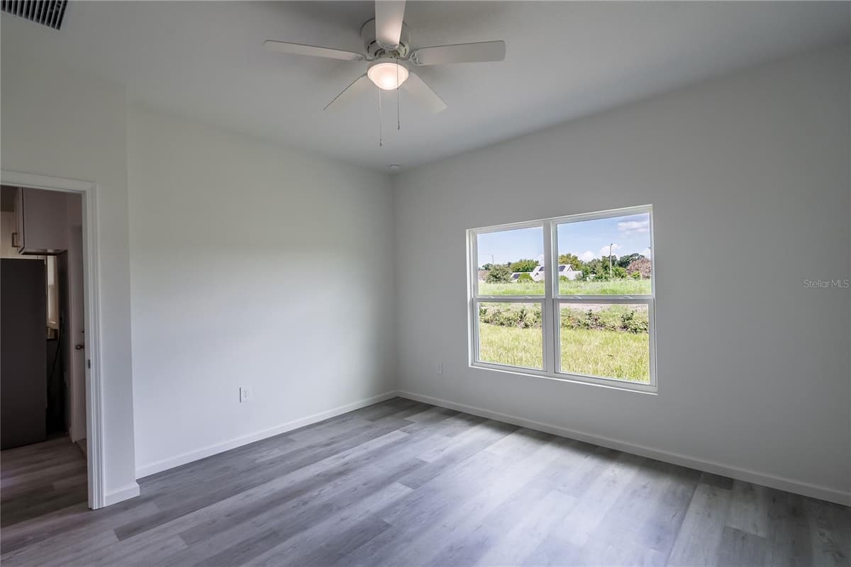 5377 VISTA LAGO DRIVE — photo 16 of 37