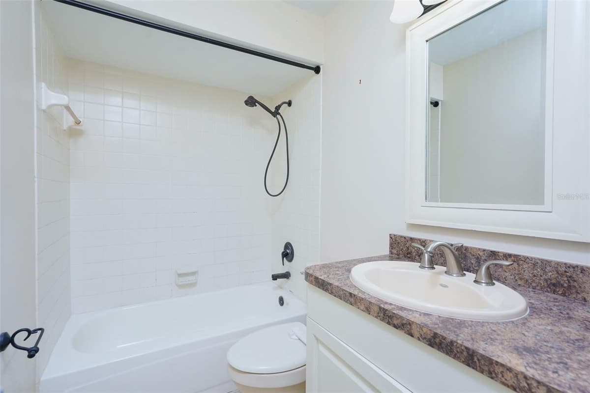 3614 PINE KNOT DRIVE — photo 21 of 32