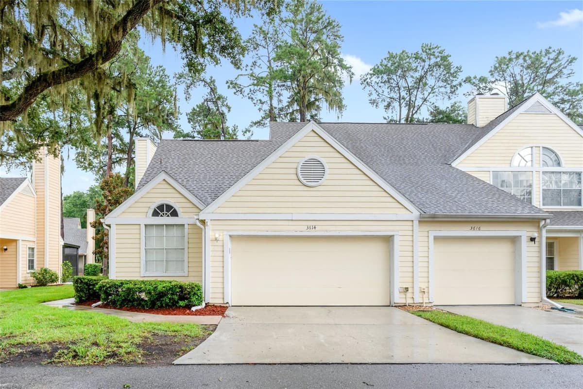 3614 PINE KNOT DRIVE — photo 1 of 32