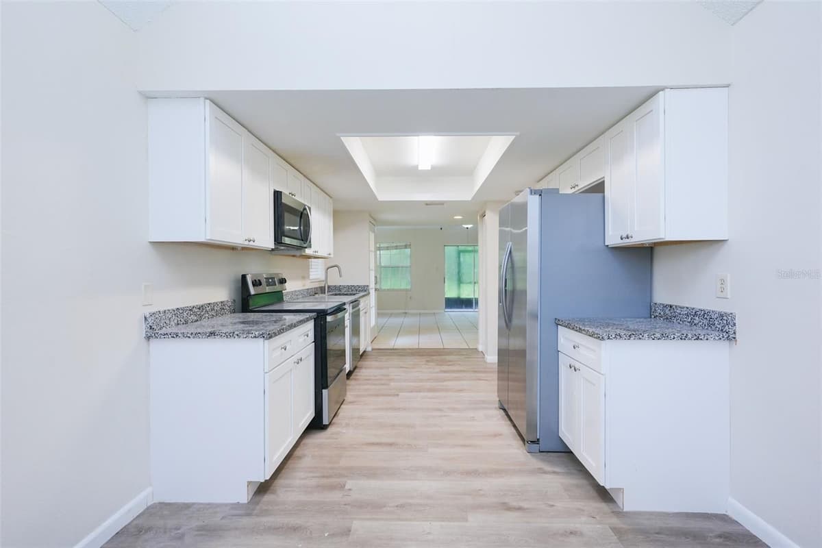 3614 PINE KNOT DRIVE — photo 17 of 32