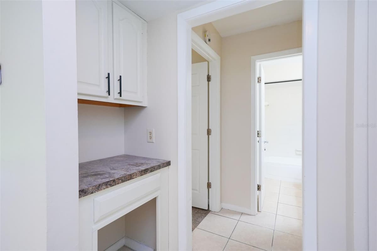 3614 PINE KNOT DRIVE — photo 20 of 32