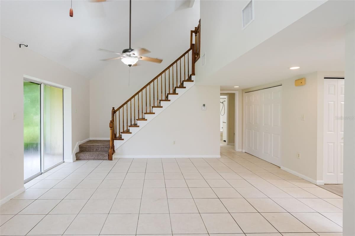 3614 PINE KNOT DRIVE — photo 7 of 32