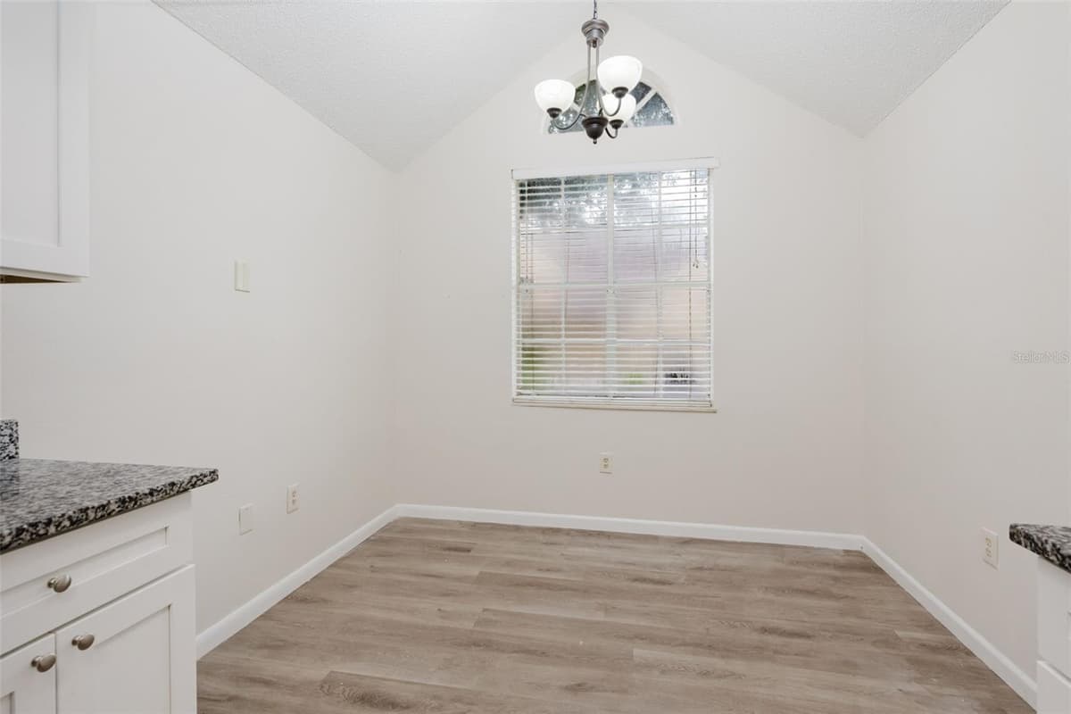 3614 PINE KNOT DRIVE — photo 16 of 32