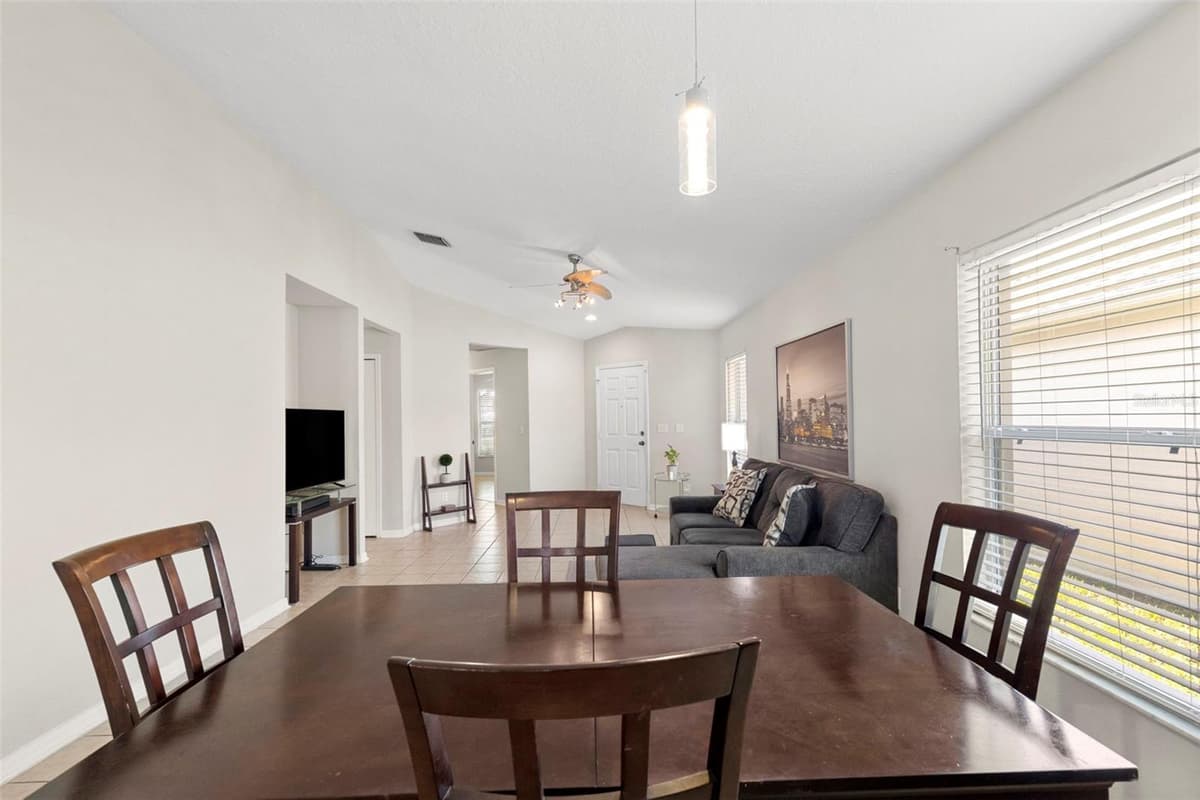 10109 LANDPORT WAY — photo 10 of 45