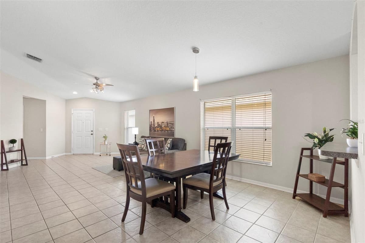 10109 LANDPORT WAY — photo 8 of 45