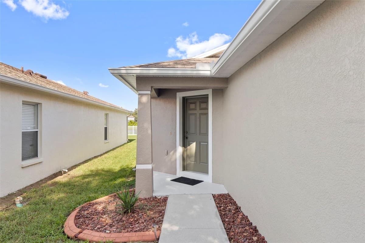 10109 LANDPORT WAY — photo 3 of 45
