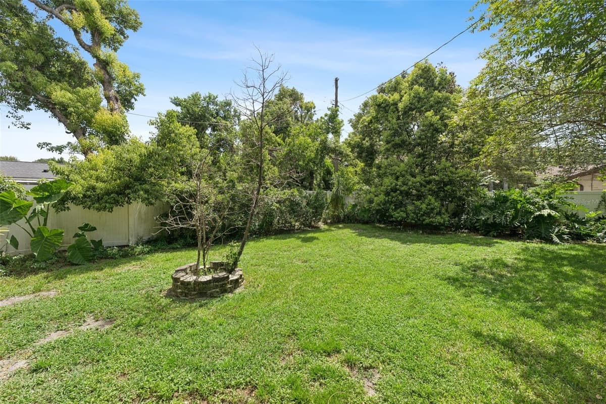 618 BURKE STREET — photo 42 of 53