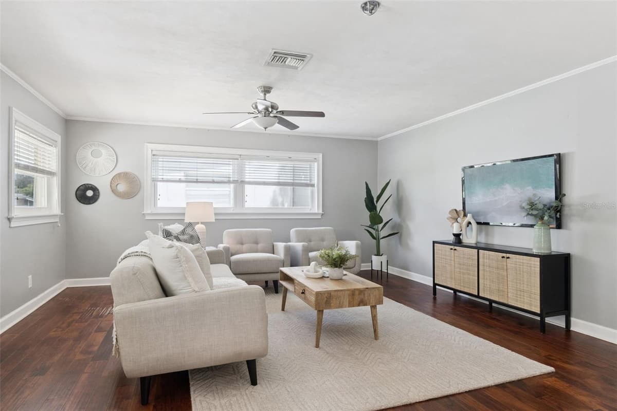 618 BURKE STREET — photo 16 of 53