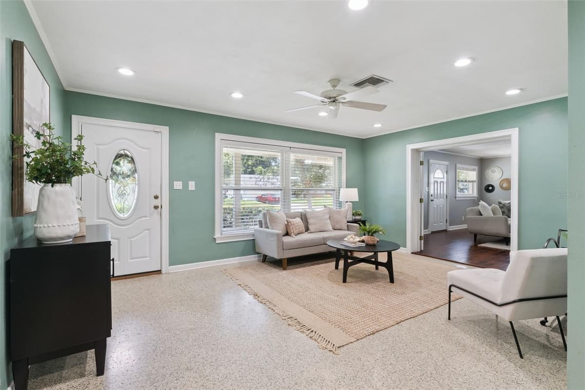 618 BURKE STREET — photo 5 of 53