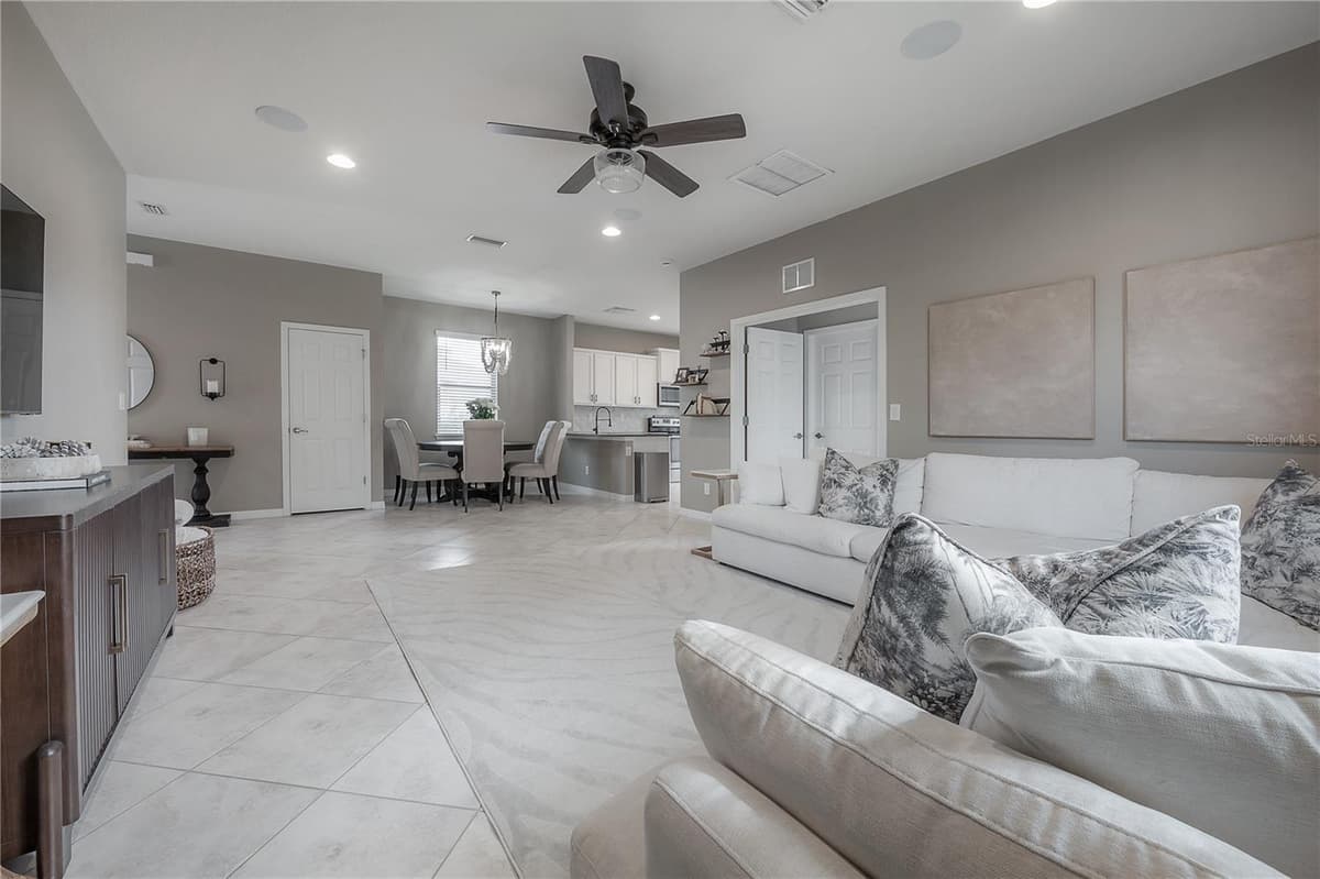 9310 BLUEBERRY ASH CIRCLE — photo 10 of 53