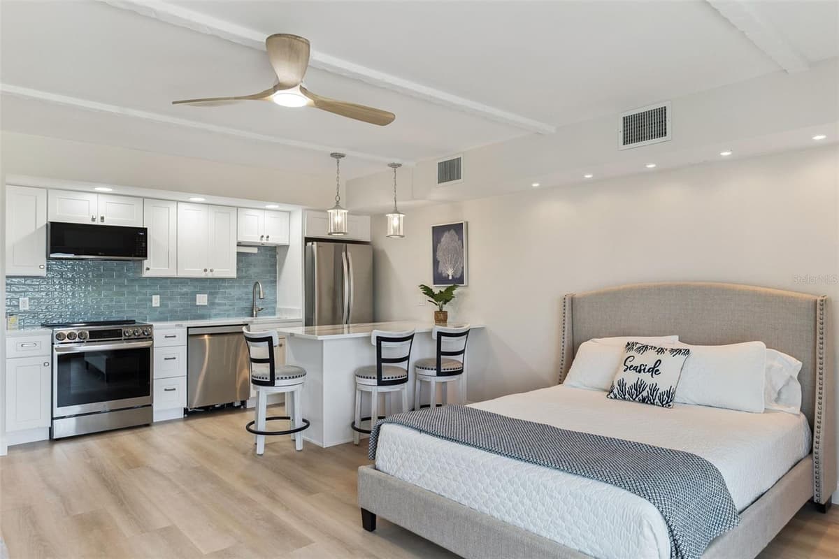3700 ATLANTIC AVENUE — photo 15 of 42