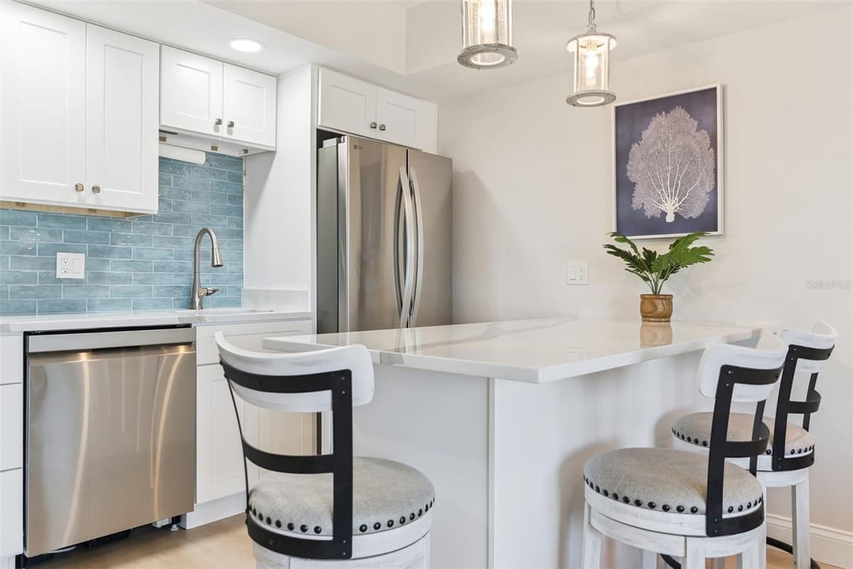 3700 ATLANTIC AVENUE — photo 10 of 42