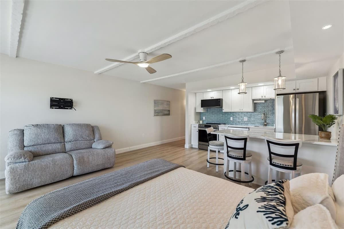 3700 ATLANTIC AVENUE — photo 14 of 42