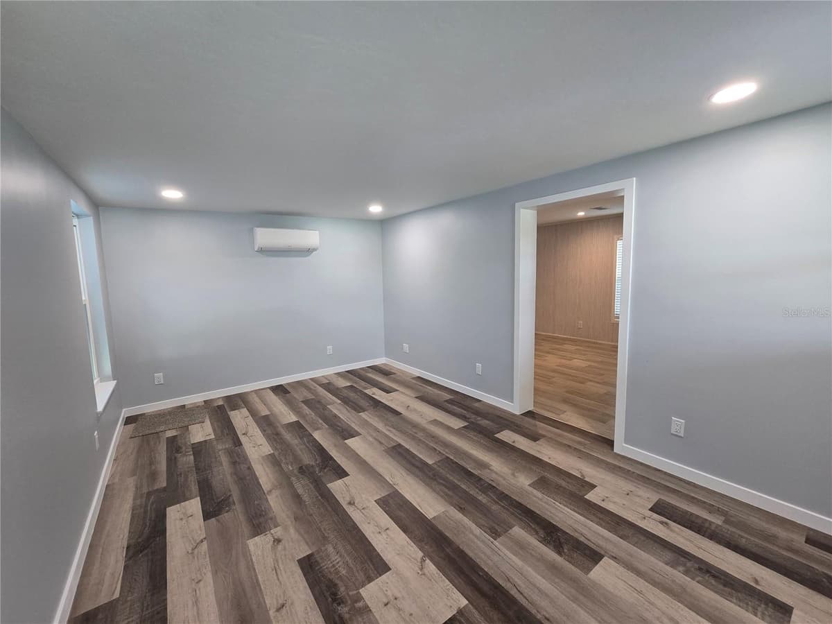 1359 IBIS DRIVE — photo 4 of 27