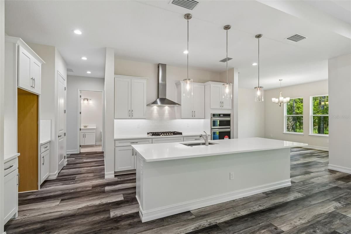 4880 HICKORY OAK DRIVE — photo 8 of 62