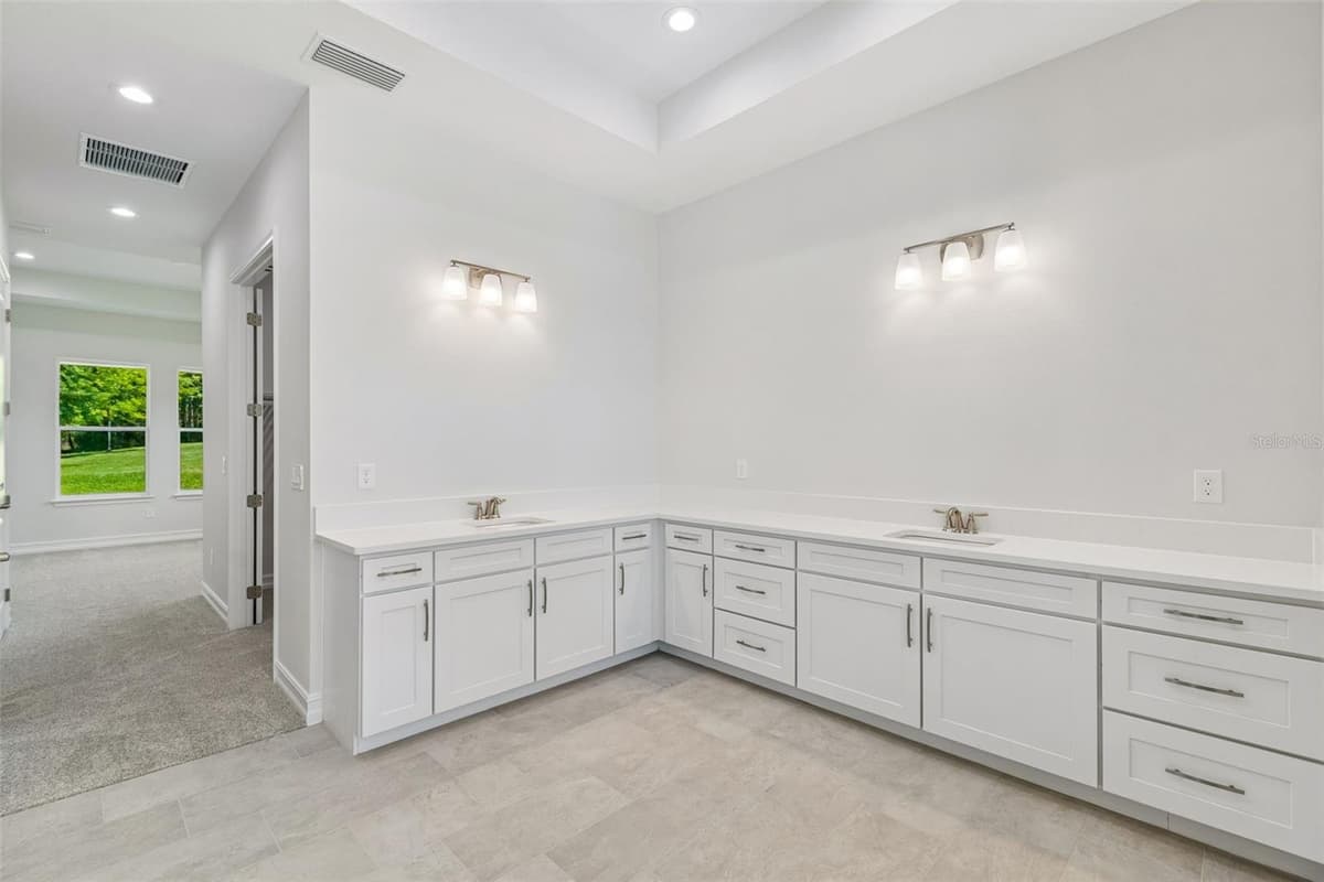 4880 HICKORY OAK DRIVE — photo 21 of 62