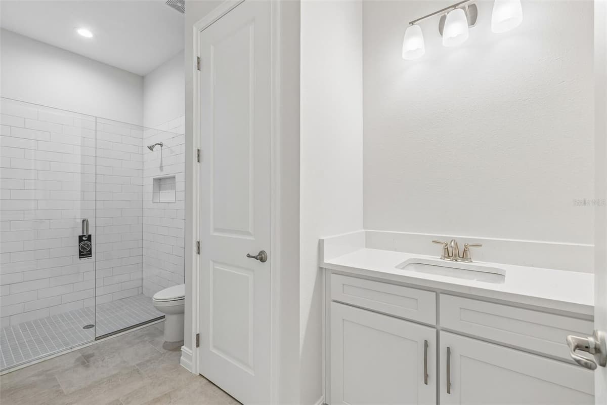 4880 HICKORY OAK DRIVE — photo 27 of 62