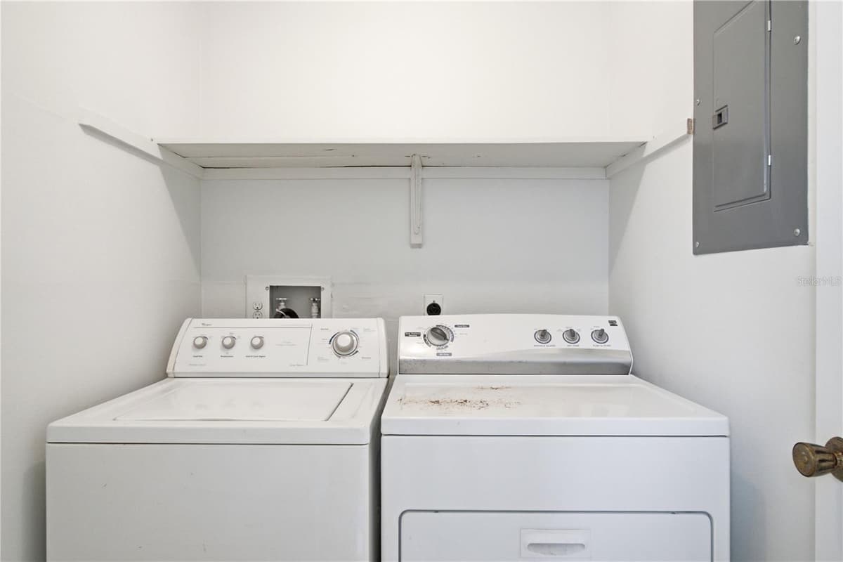 520 WINDMEADOWS STREET — photo 30 of 46