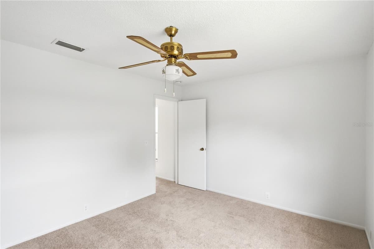 520 WINDMEADOWS STREET — photo 27 of 46