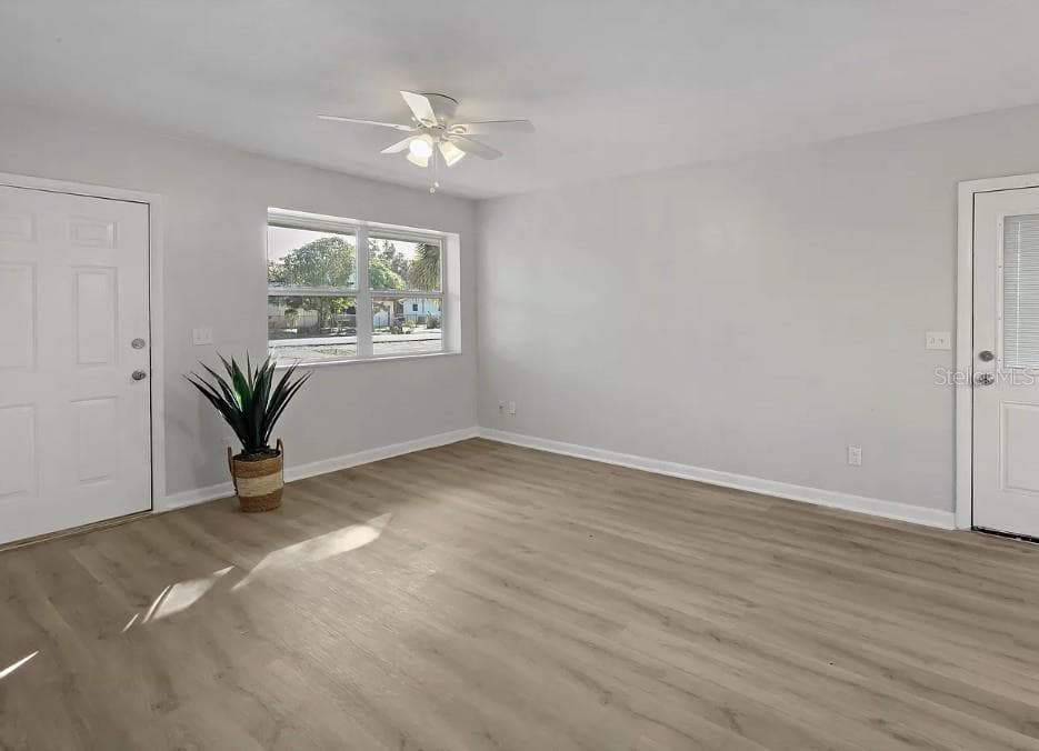 4535 38TH COURT — photo 4 of 18