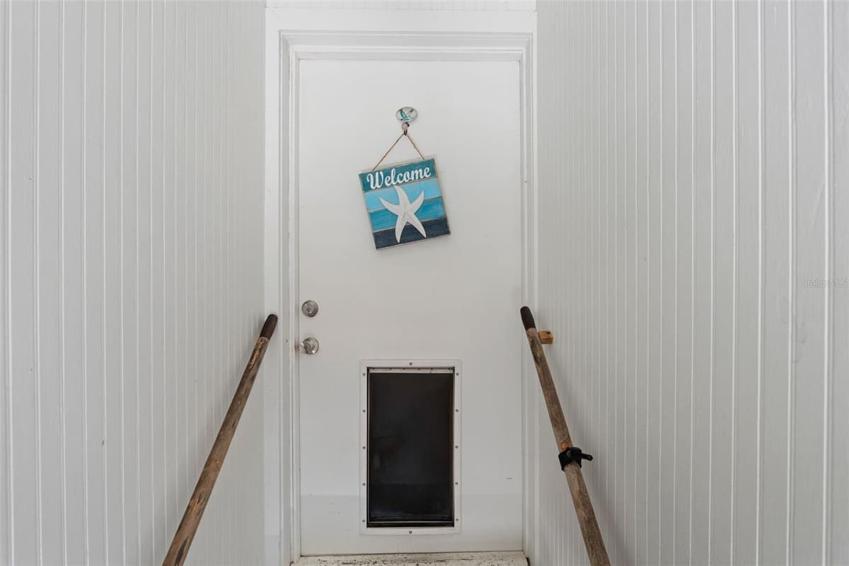 2517 AVENUE C — photo 9 of 65