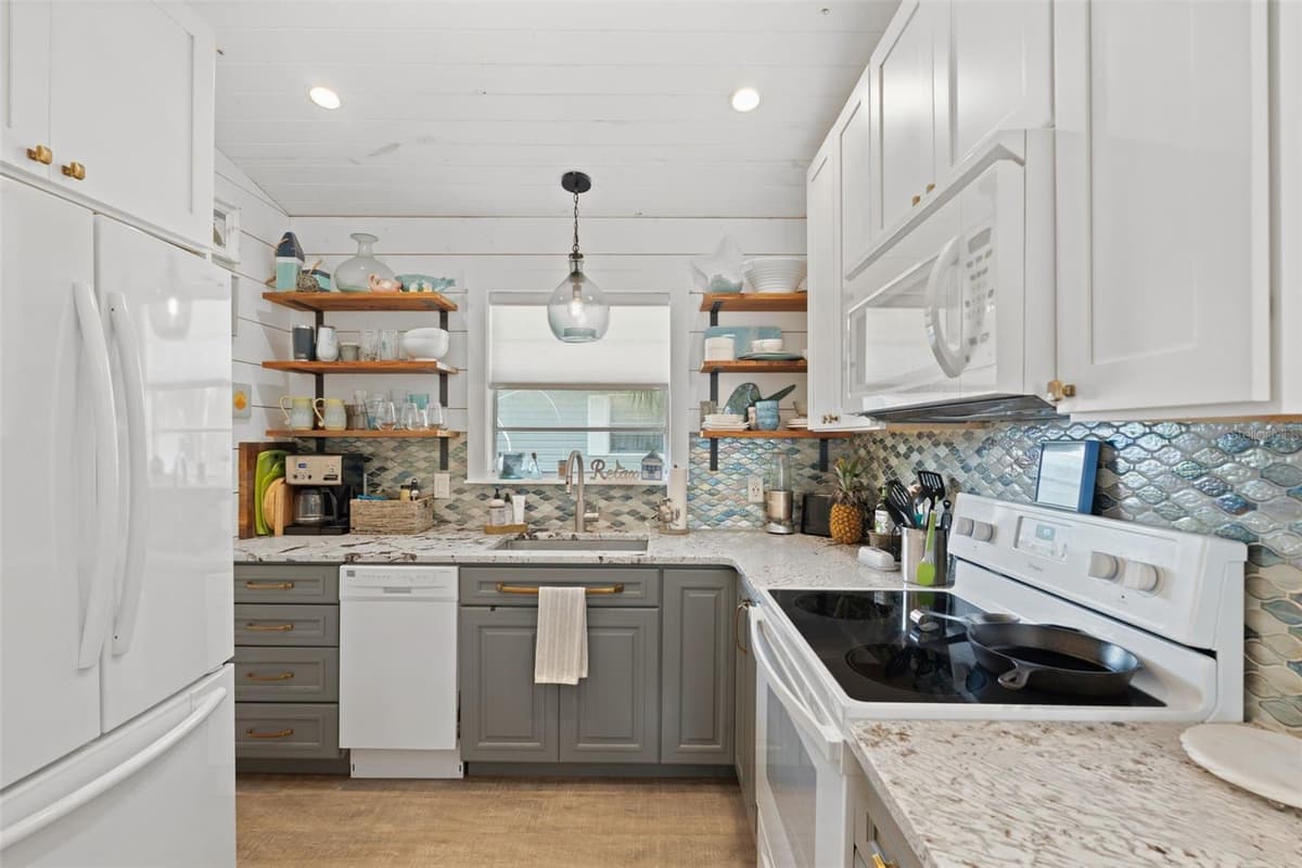 2517 AVENUE C — photo 40 of 65