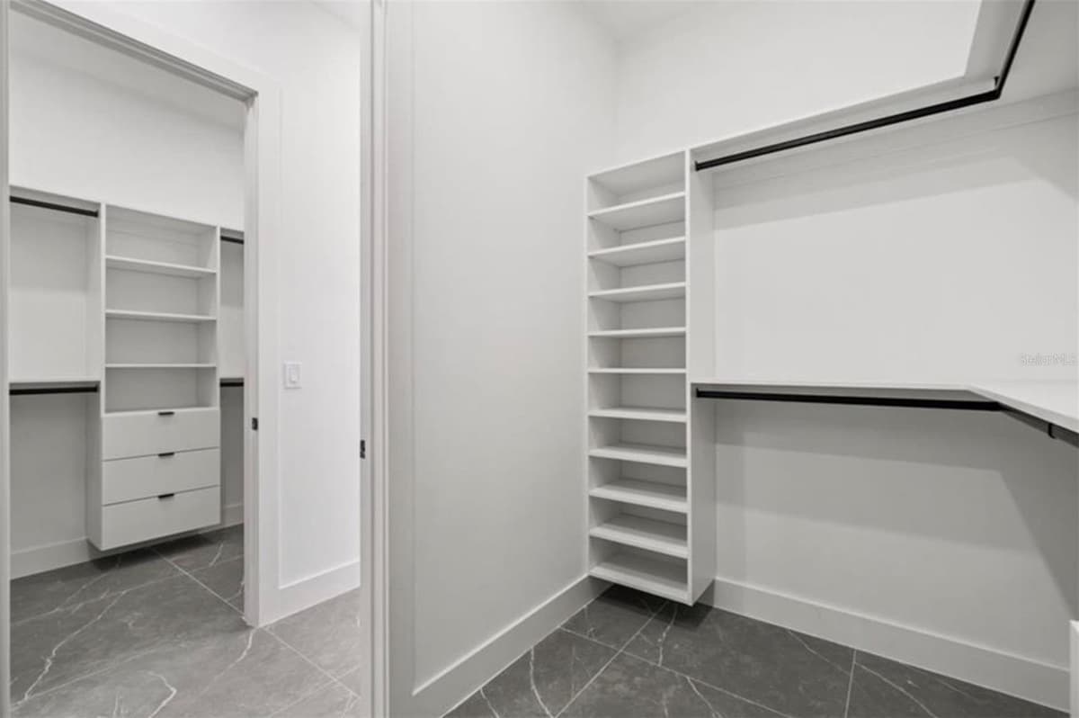 109 37TH PL PLACE — photo 22 of 50