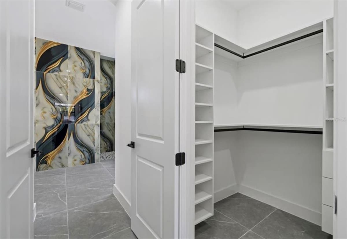 109 37TH PL PLACE — photo 23 of 50