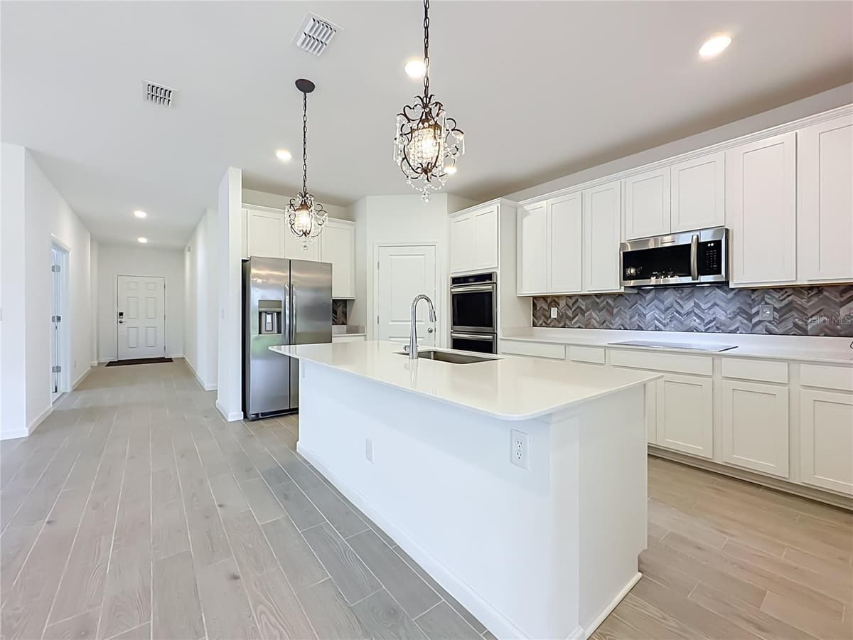 3153 TUPELO LOOP — photo 11 of 32