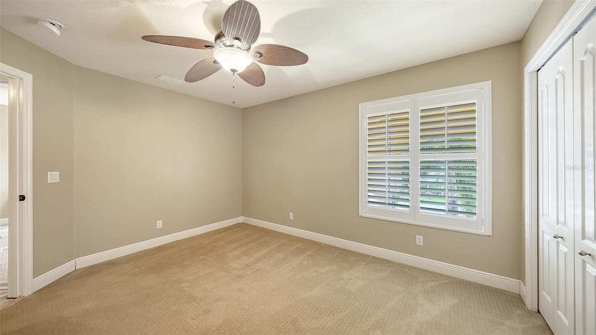 116 NEW BRITON COURT — photo 21 of 43